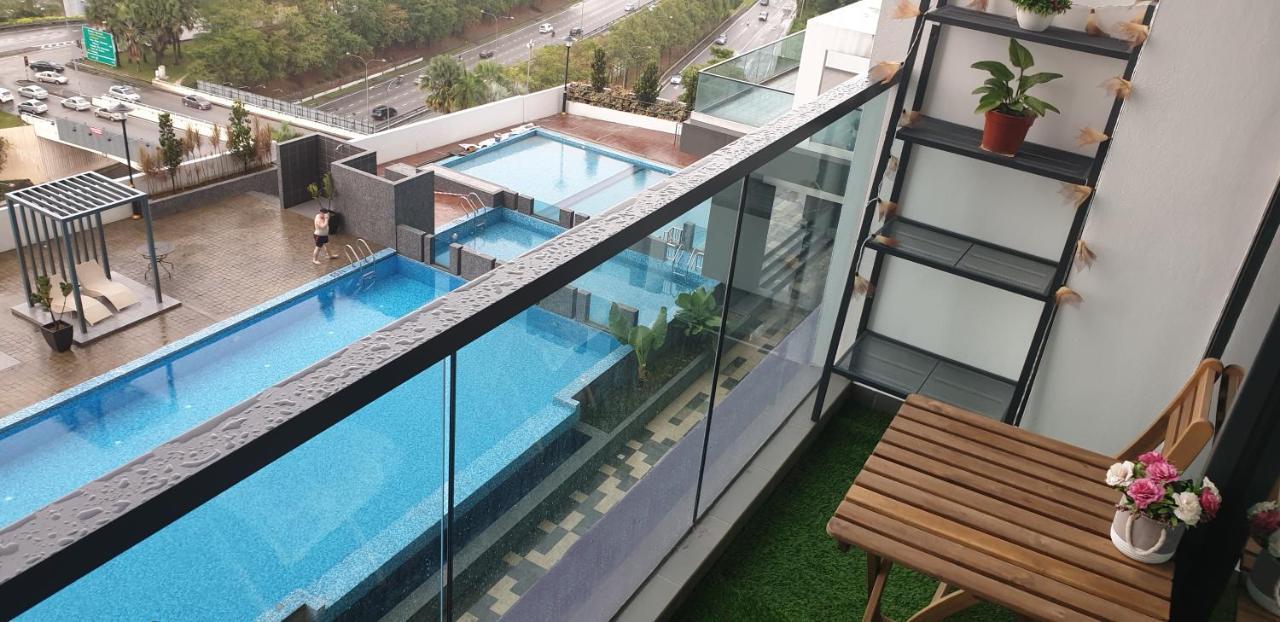 Mlh Deluxe Studio Suites @ Landmark Residence Cheras Ngoại thất bức ảnh